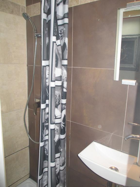 Camelia Prestige - Place De La Nation Paris Rum bild